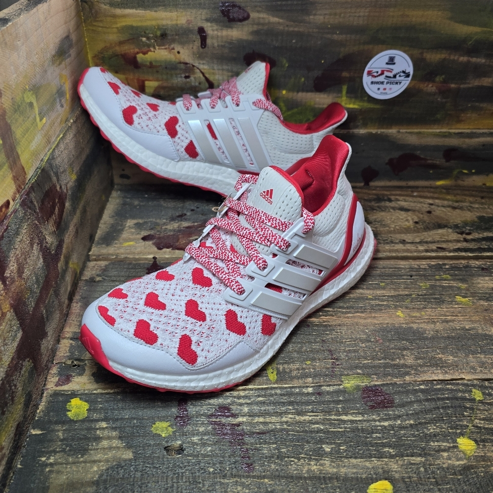 Adidas UltraBoost  ValentineDay White Red Hearts‎ Size 5.5,6 Women